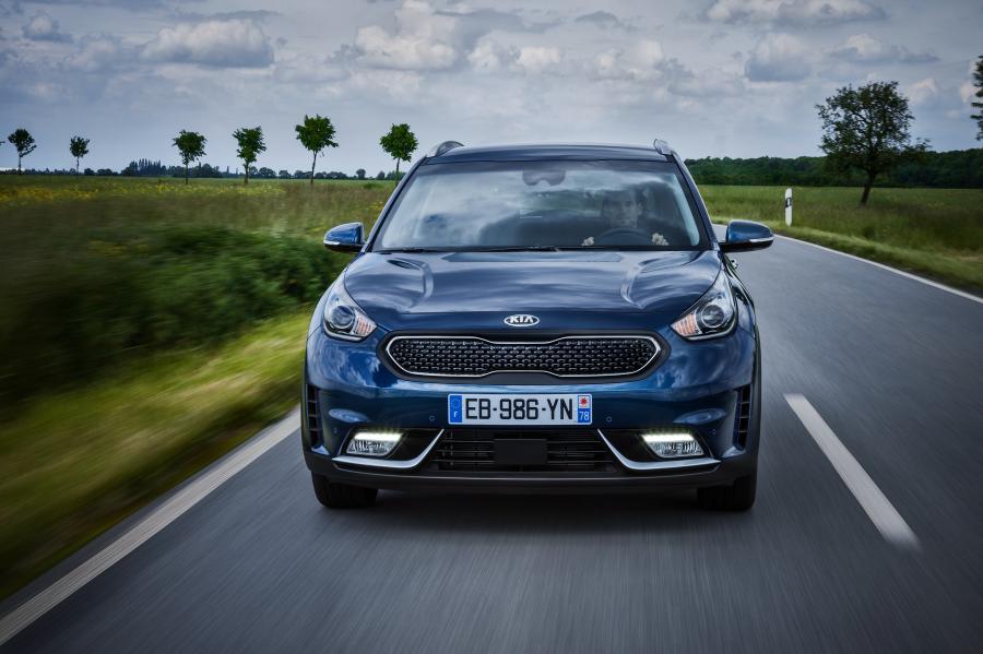  Kia Niro 2016 года  (WW) (фото 27 из 40)